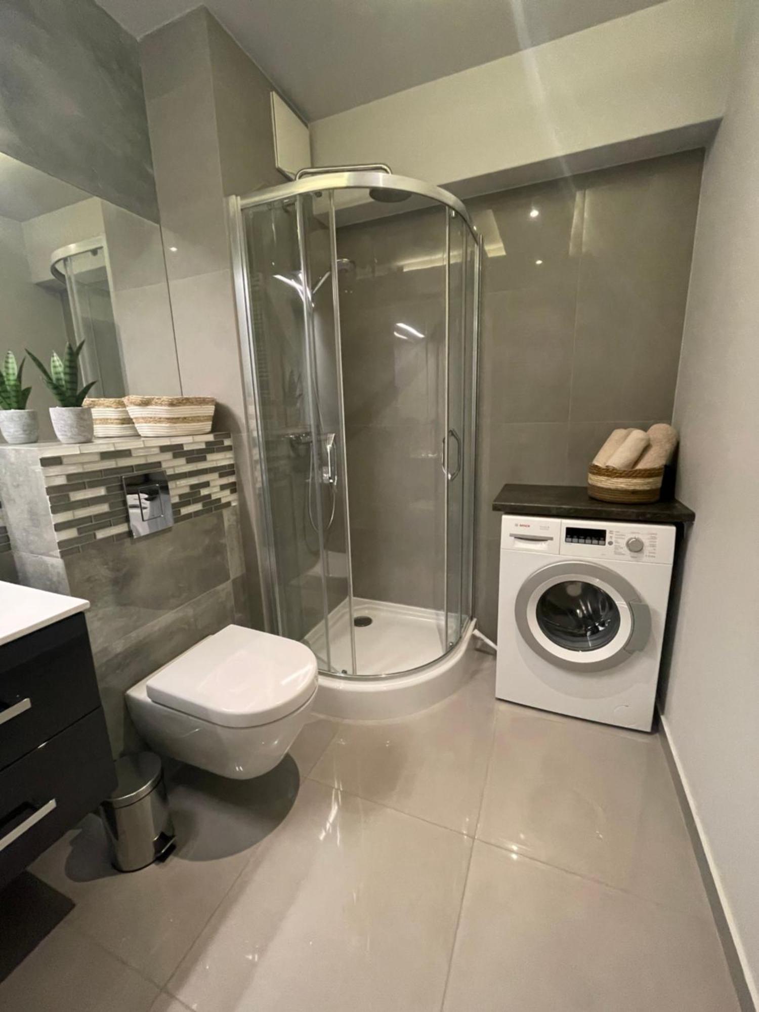 Wenecjanska Comfort Apartment, Free Parking, Self Check-In 24H Poznan Bagian luar foto