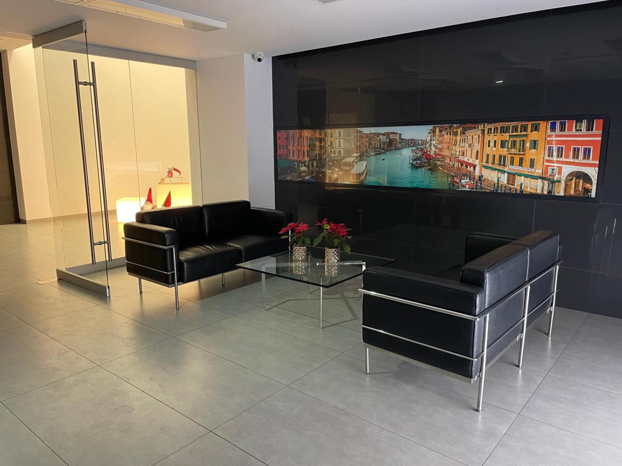 Wenecjanska Comfort Apartment, Free Parking, Self Check-In 24H Poznan Bagian luar foto